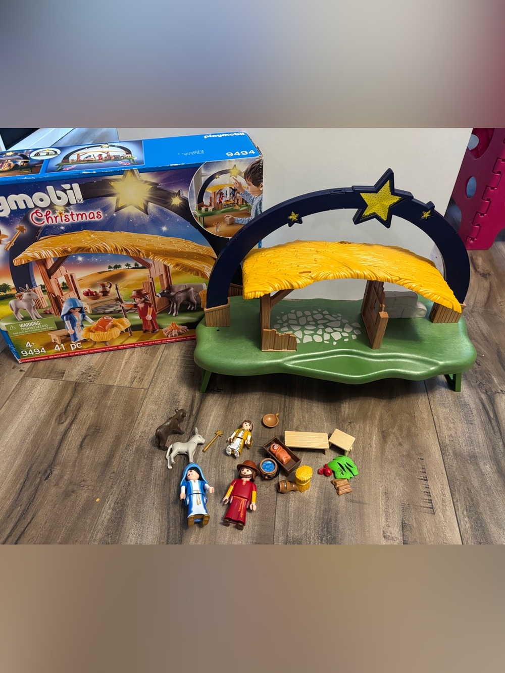 Playmobil Christmas Illuminating Nativity  9494 incomplete, works